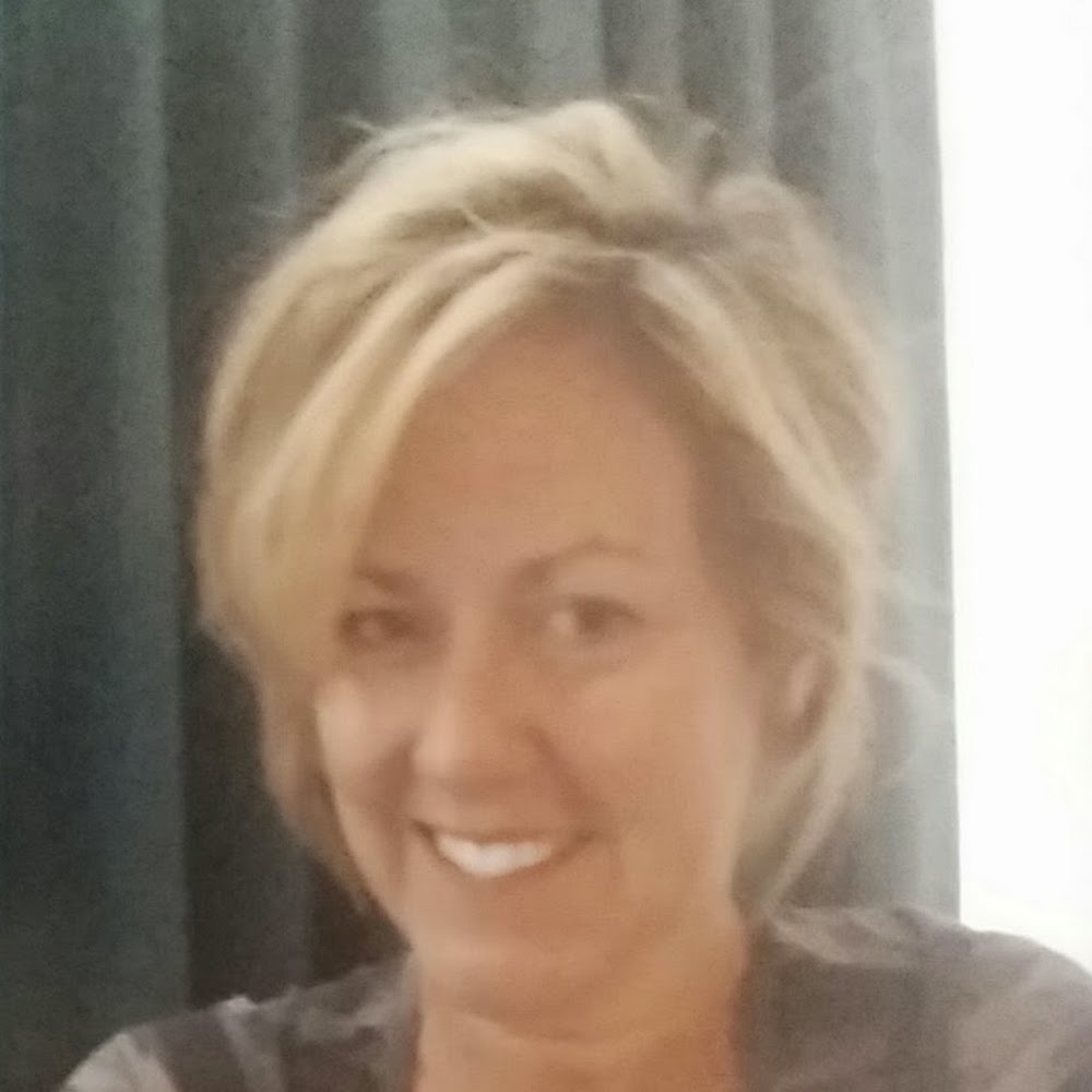 Meet your Posher, Angie